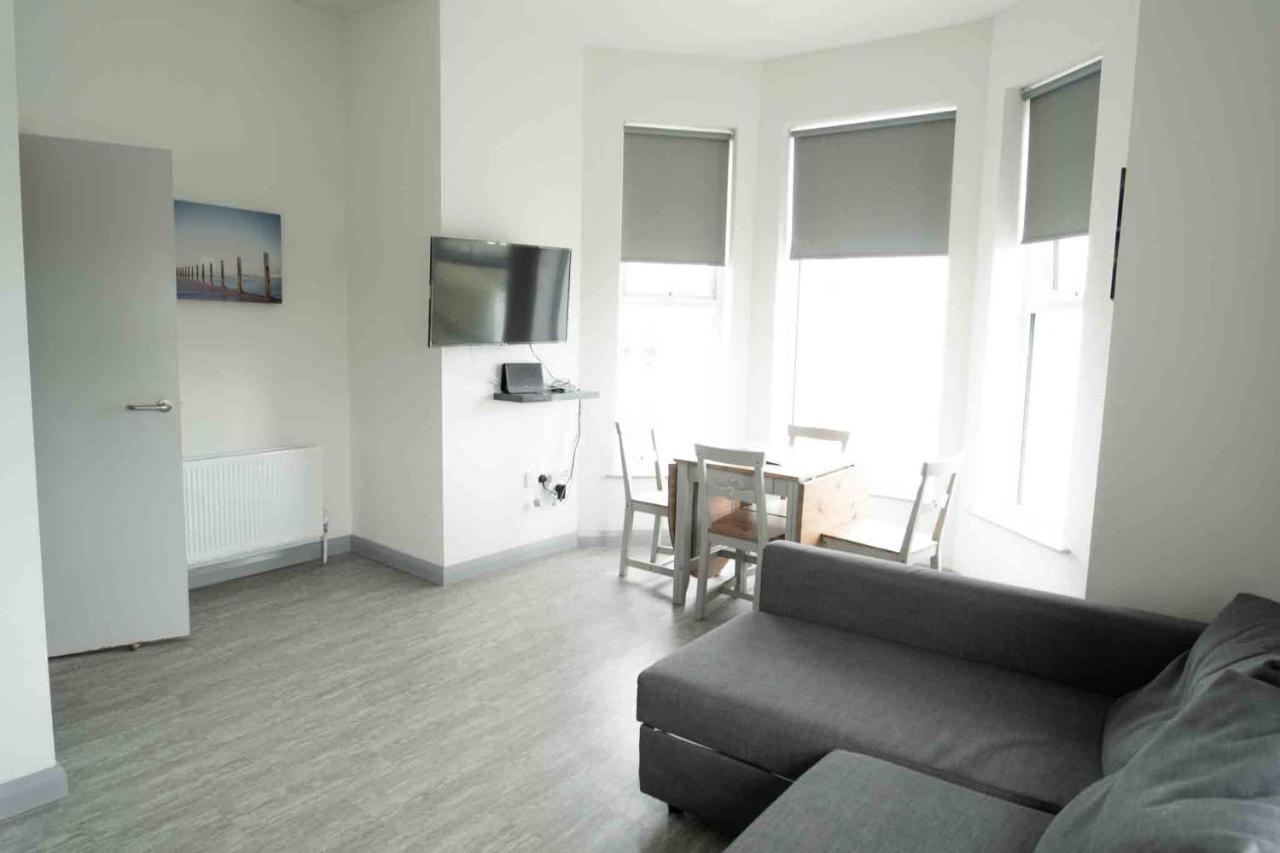 White Hall ポートラッシュ エクステリア 写真